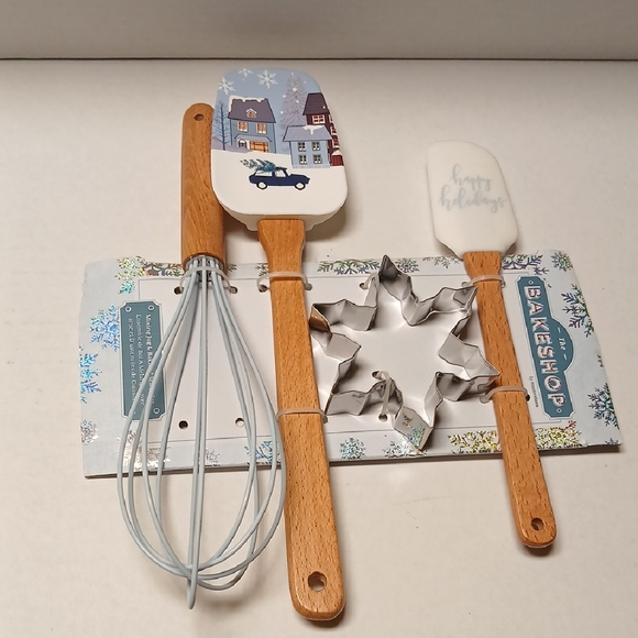 The Bakeshop Other - Festive Kitchen Tool 4Pcs Set with Wooden Handles NWT